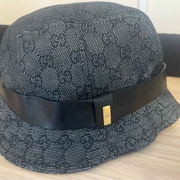 Gucci denim canvas monogram GG bucket hat - black / gray - Picture 1 of 3